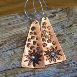 Golden Retro Boho Flower Pattern Earrings